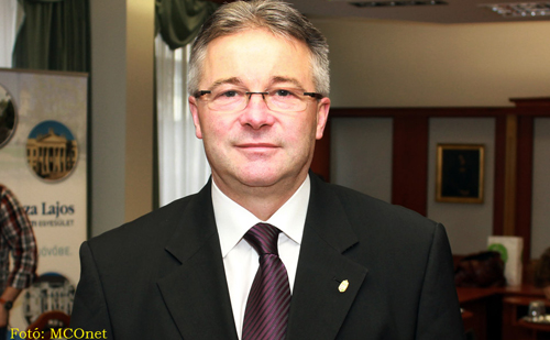 B.Nagy László kormánymegbízott a magas minőségű Csongrád megyei termékekről és a közétkeztetésről